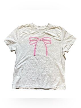 Daisy White Tee with Pink Bow Graphic